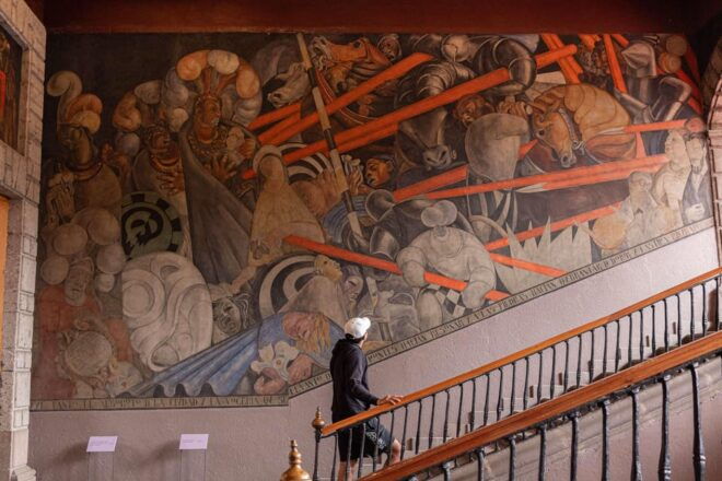 Mexican Muralism With a True Art Lover - Historic Center of Mexico City Exploration