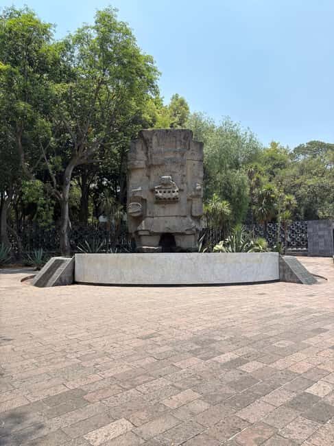 Mexico City: Chapultepec Museums Walking Tour "From Heroes to Origins" - Pre-Hispanic Roots and Living Art