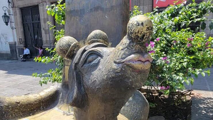 Mexico City: Gay Side of History I; Gay Plazas and Temples - Spanish Colonial Lesbians