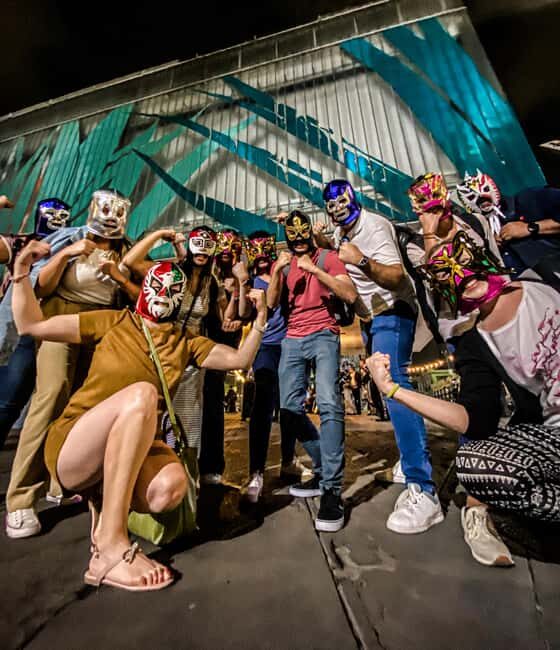 Mexico City: Local Walking Tour with Mezcal & Wrestling Show - The Experience of the Wrestling Show