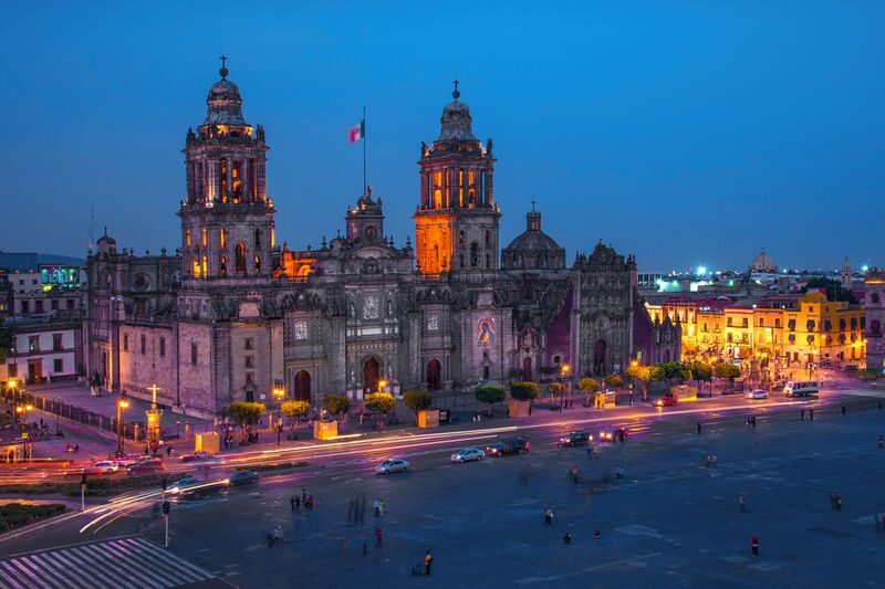 Mexico City Night Bus Tour and Hop-On Hop-Off Service - A moving view of Mexico City after dark