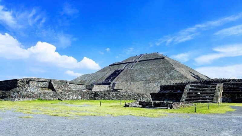 Mexico City: Private Tour to Teotihuacan with Early Admission or Afternoon Tour - How the Experience Adds Value
