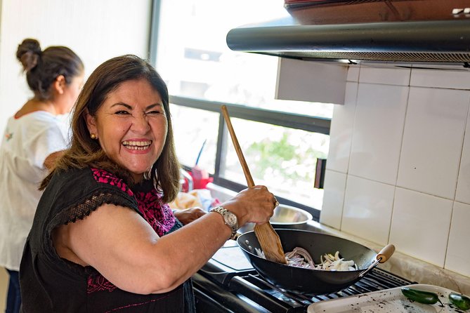 Mexico City Private Traditional Pre-Hispanic Cooking Class - Meeting Point and Duration