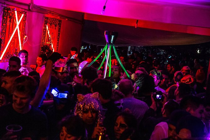 Mexico City Pub Crawl - Unique Drink Offerings in the City