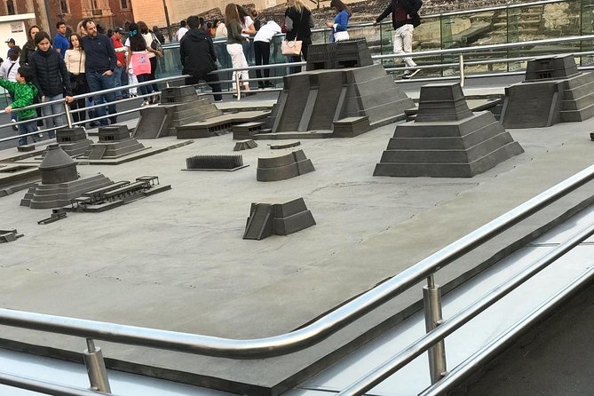 Mexico City Special! - Vibrant Art and Street Markets