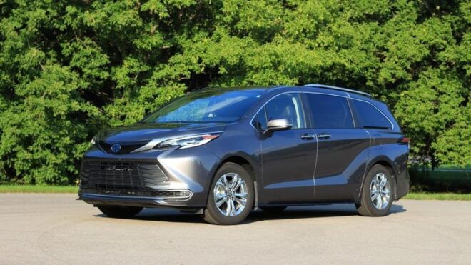 MIA Airport: Private Airport Transfer To/From Miami Beach - Reservation and Cancellation