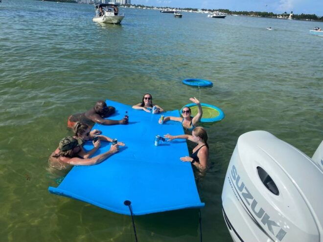 Miami: 4 Hour Island Hopping Boat Trip With Water Toys - Customer Reviews