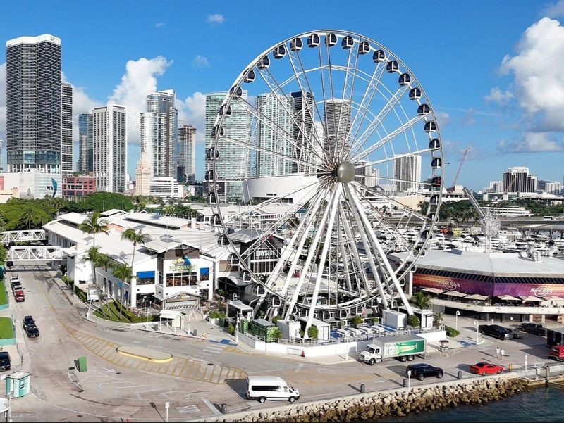 Miami 5 in 1 City Tour: 5 Sites, 4 Stops, 3.5 hours of Fun - The useful details at a glance