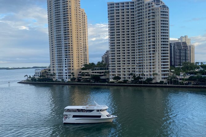 Miami 90 Minute Cruise on Biscayne Bay - Tour Highlights