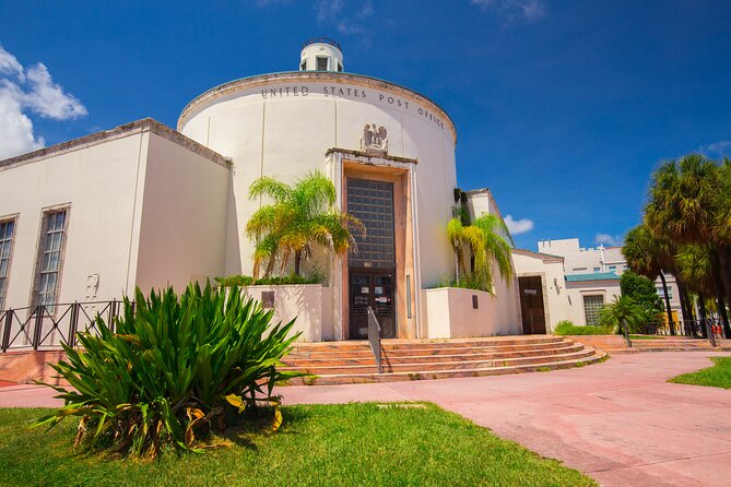 Miami Beach Art Deco & Hidden Gems Tour With Local Historian - Cardozo Bar & Grill Experience