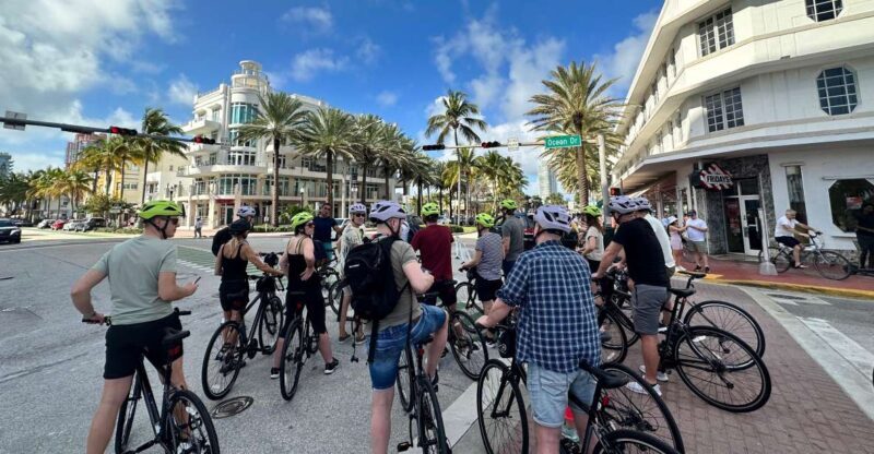 Miami Beach: Bike or eBike Rental with Map - Exploring Miami Beach on Two Wheels