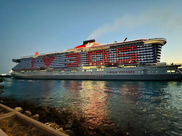 Miami Beach Bike Tour of Art Deco, History & Crime - Tour Experience and Highlights