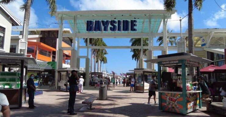 Miami: Biscayne Bay Boat Cruise With Transportation Included - Provider Information and Description