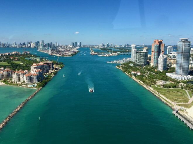 Miami: Biscayne Bay Small-Group Sightseeing Boat Tour - Discovering Remote Areas and Stiltsville
