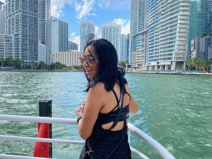 Miami: Boat Cruise From Bayside Marketplace & South Beach - Experience Highlights