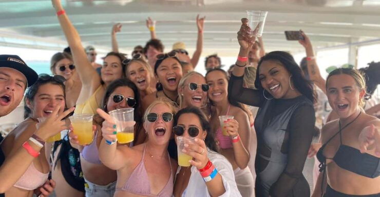 MIAMI BOAT PARTY - Experience Highlights