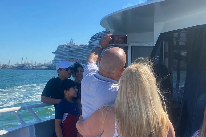 Miami Boat Tour Biscayne Bay Millionaire & Celebrity Homes 90-Min - Millionaire Mansions