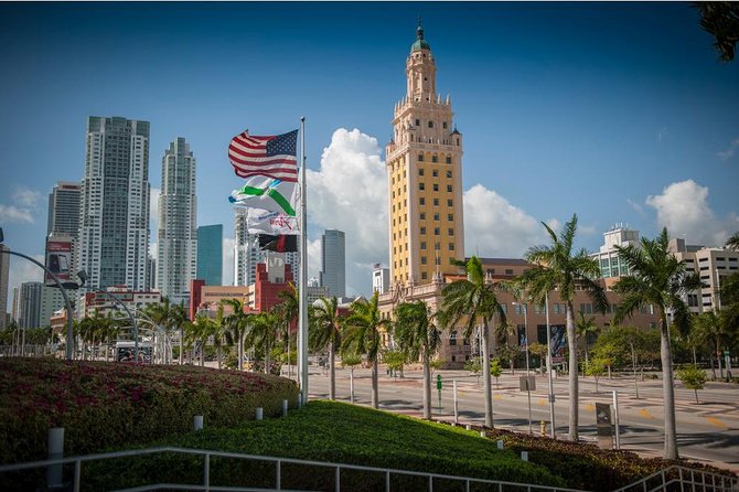 Miami City Tour and Biscayne Bay Cruise - Explore the Vibrant Neighborhoods