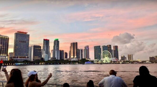 Miami: Explore Iconic Sights on a 90-Minute Cruise - Customer Reviews and Feedback