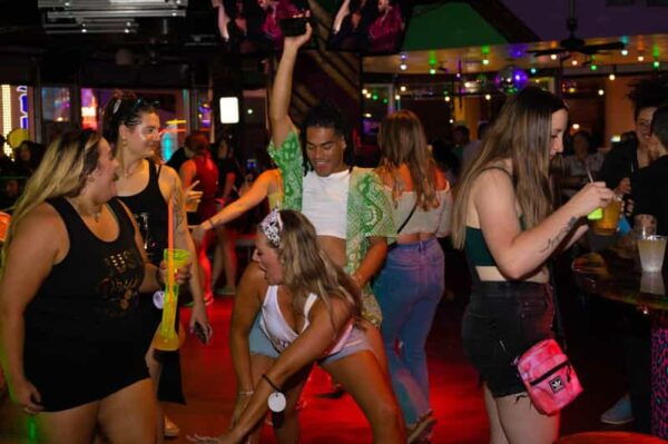 Miami: Guided Bar Crawl With Drinks Discounts and Club Entry - Frequently Asked Questions