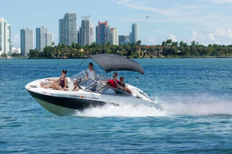 Miami: Guided Miami Beach Speedboat Tour - Experiencing Miamis Landmarks