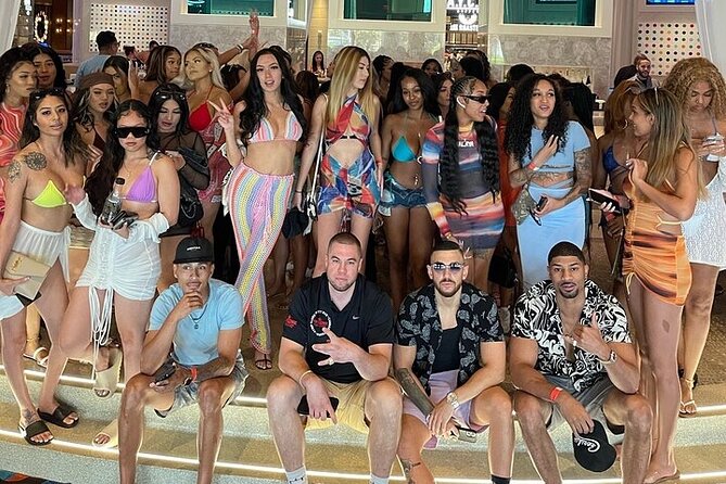 Miami Hip Hop Pool Tour With Party Bus Experience & Open Bar - Tour Inclusions