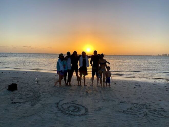 Miami: Intimate Sailing in Biscayne Bay W/ Food and Drinks - Booking and Flexibility