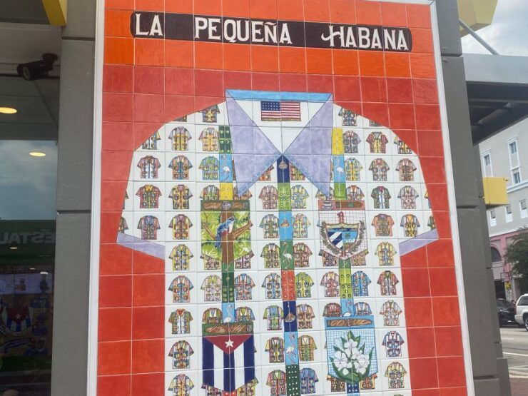 Miami: Little Havana and Wynwood Bus Tour With Guided Walks - Tour Overview