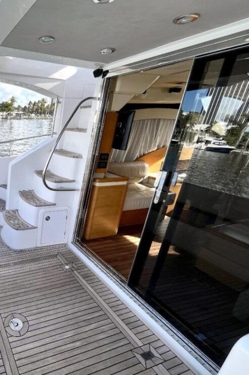 Miami: Luxury Voyages by Icon Yacht and Jets" - Unmatched Luxury Experience