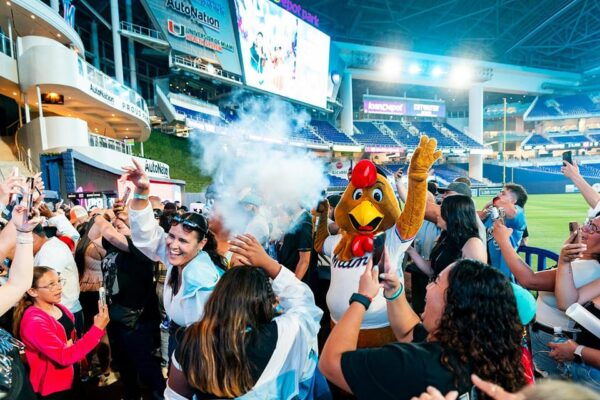 Miami Marlins: Baseball Game Ticket at LoanDepot Park - Game Date Selection