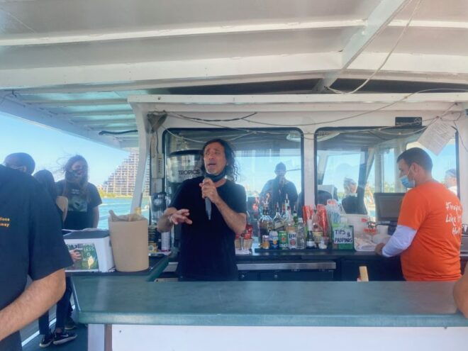 Miami: Millionaires Cruise, Little Havana Food and City Tour - City Tour