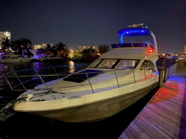 Miami: Nightlife & Party in Biscayne Bay With Champagne - Common Questions