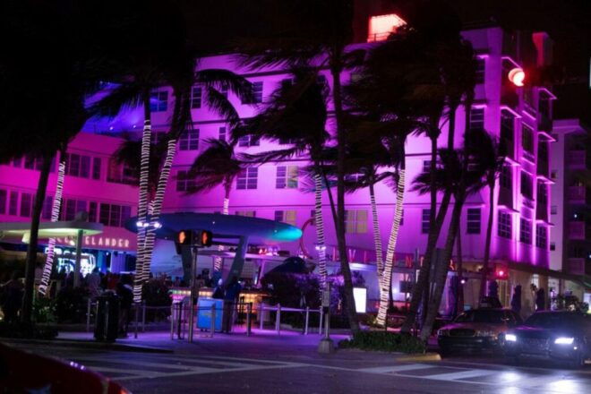 Miami: Party Sprinter - 4-Hour City Tour Extravaganza - Full Description