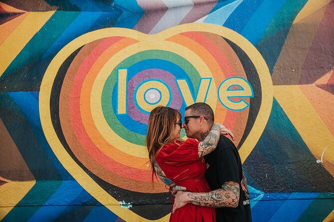 Miami Photographer Urban and street Photoshoot - The Wynwood Art District: A Treasure Trove of Murals