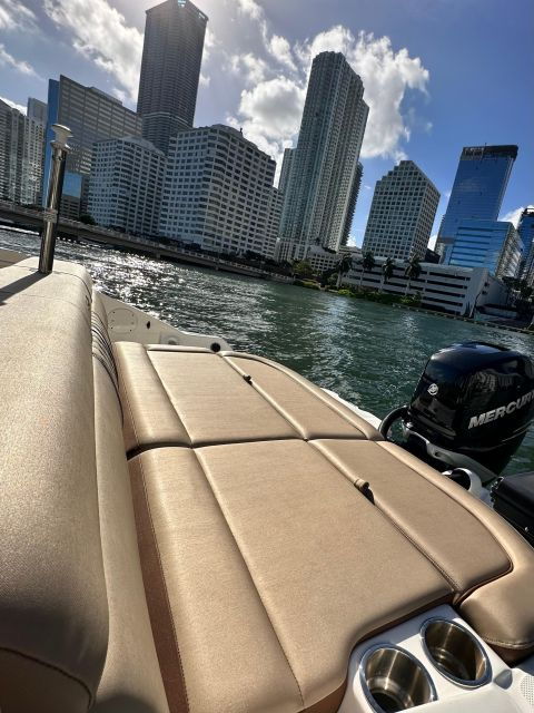 Miami: Private 29' SeaRay SDX Coastal Highlights Boat Tour - Good To Know