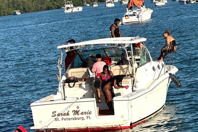 Miami Private 38 Express Cruiser Yacht with Captain - Good To Know