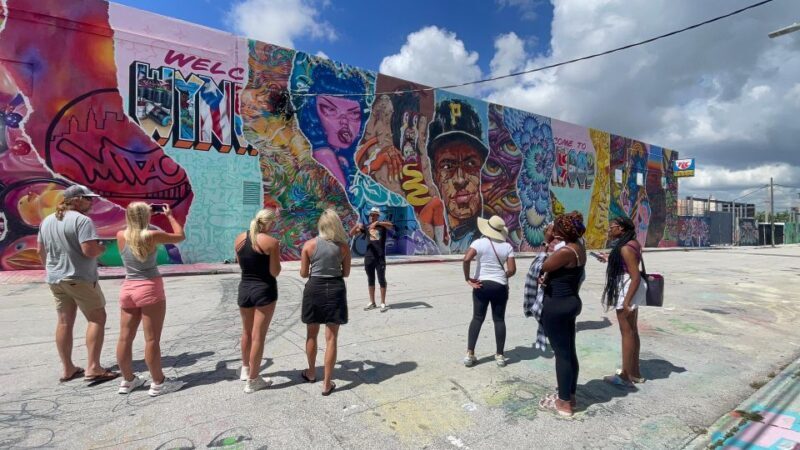 Miami: Private Iconic neighborhoods sightseeing tour - The Sum Up