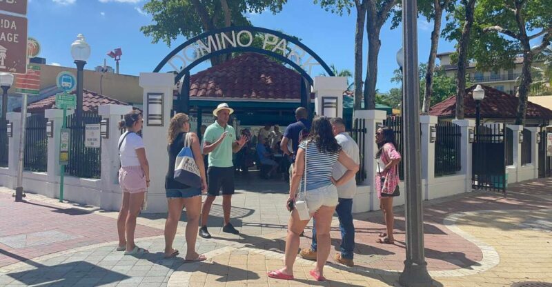 Miami: Private Iconic neighborhoods sightseeing tour - FAQ