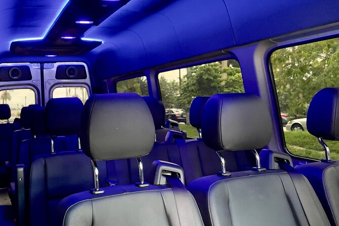 Miami Private Tour Departure Transfer Port VIP Sprinter - 305MIABUS - Accessibility and Health Recommendations