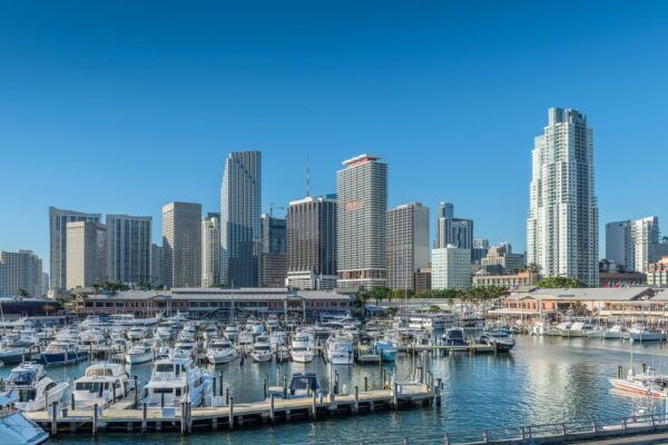 Miami: Private Yacht Cruise With Champagne - The Sum Up