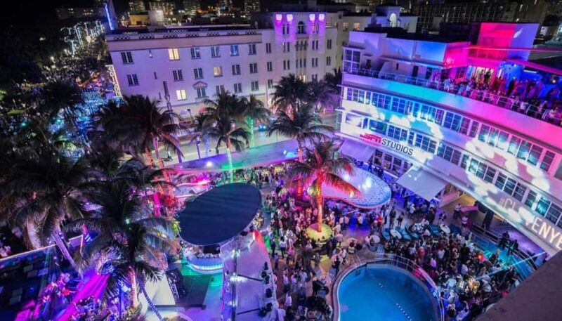 Miami Pub Crawl + Clubbing Experience - An In-Depth Look at the Miami Pub Crawl + Clubbing Experience