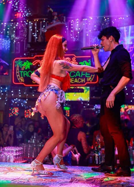 Miami Pub Crawl + Clubbing Experience - FAQ