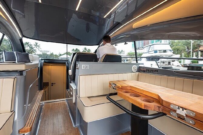 Miami: Rent a Private Yacht 4 Hours with Captain and Crew - FAQ