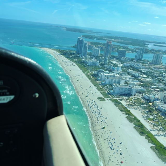 Miami: Romantic 1-Hour Private Flight Tour With Champagne - Live Tour Guide and Audio Guide