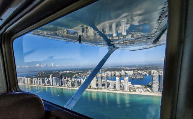 Miami: Romantic 1-Hour Private Flight Tour With Champagne - Customer Reviews and Ratings