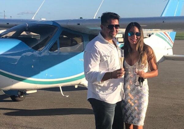Miami: Romantic Private Airplane Tour With Champagne - Meeting the Pilot at CR Aviation