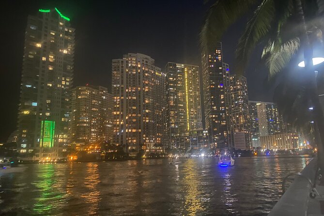 Miami Skyline 90 Min Evening Cruise on Biscayne Bay With Options - Positive Feedback From Guests