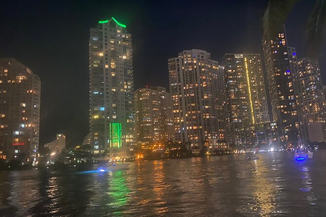 Miami Skyline 90 Min Evening Cruise on Biscayne Bay With Options - Negative Experiences and Issues