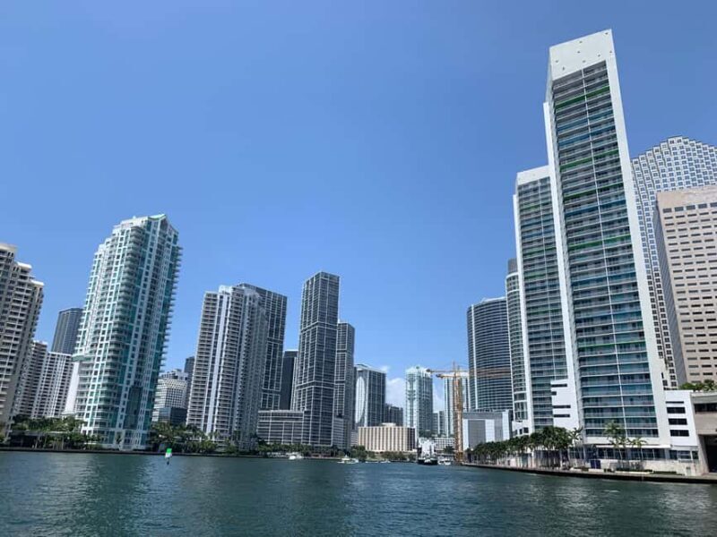 Miami Skyline Cruise of Millionaire Homes on Biscayne Bay - Real Guest Experiences and Tips