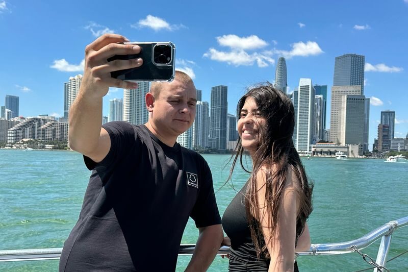 Miami Skyline, Millionaire Homes & Venetian Islands Cruise - Key points before you book